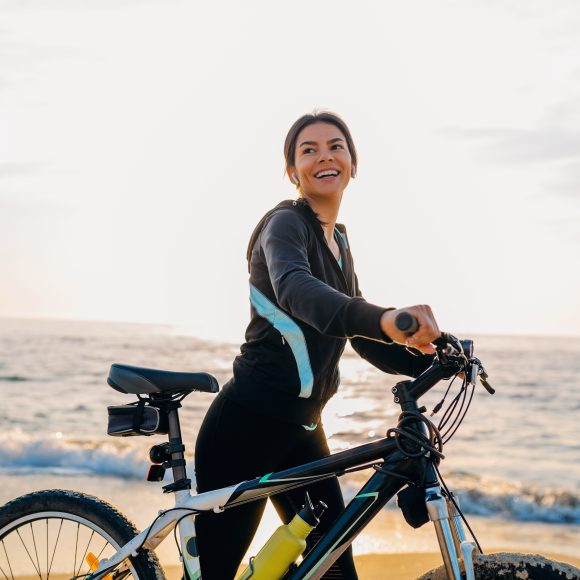 woman doing sports in morning